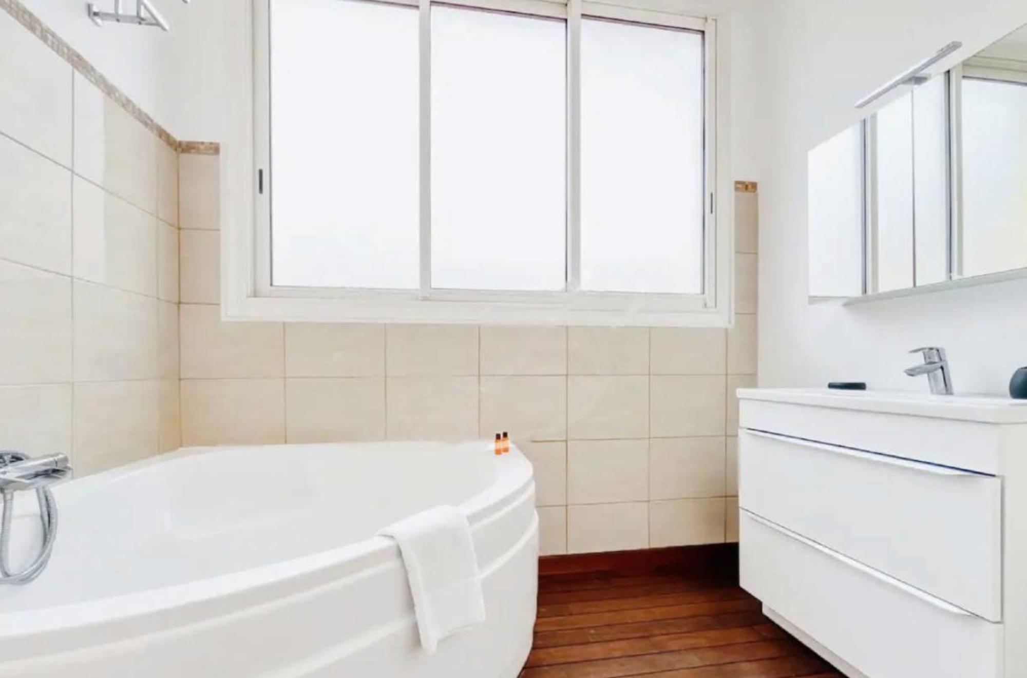 New 2Br In Cannes Center Luaran gambar