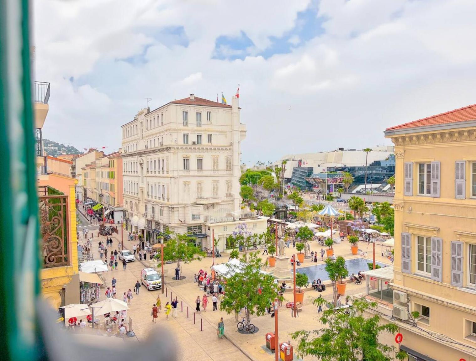 New 2Br In Cannes Center Luaran gambar